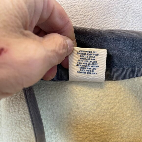 Old Navy Women's Vest XXL Fleece Full Zip Pockets Cozy Outdoors Sleeveless Beige - Picture 7 of 9